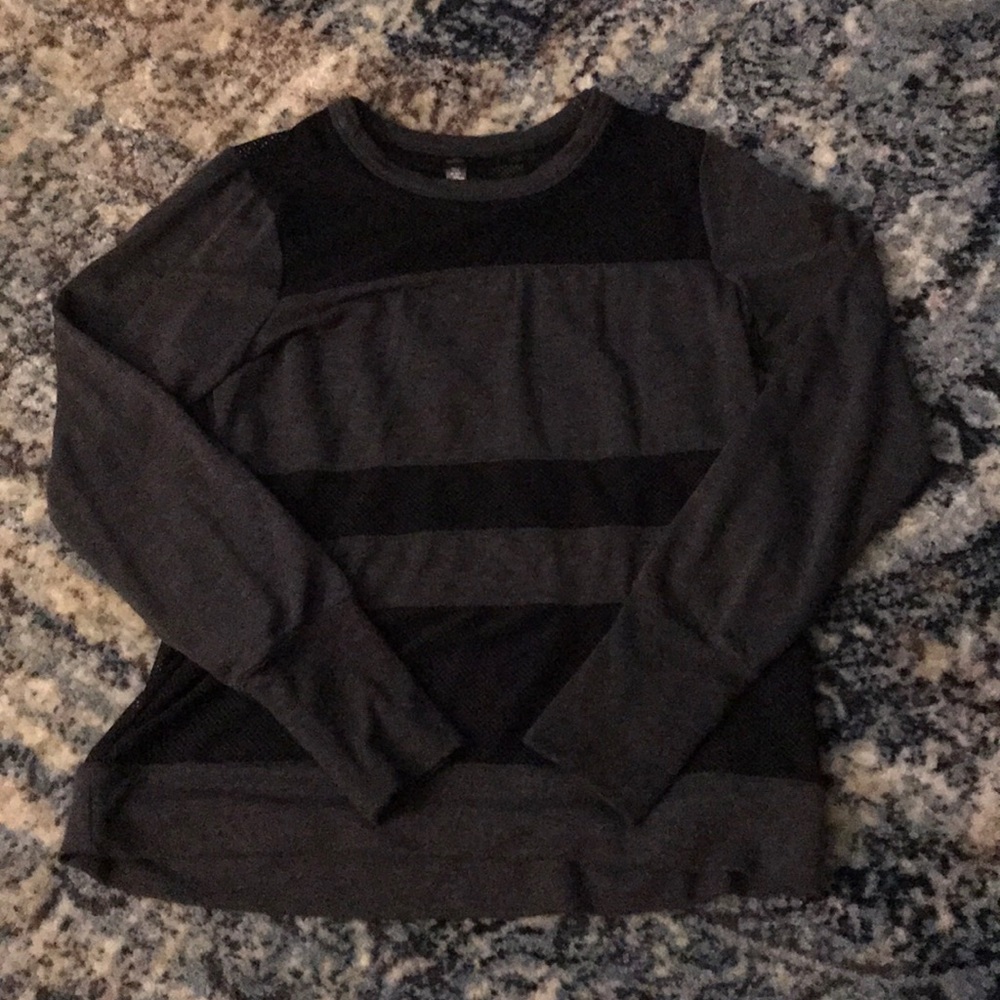 Mesh panel top